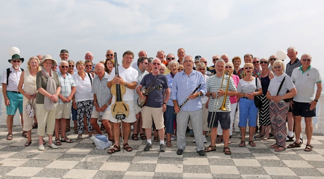 Being photo bombed by jazz fans!